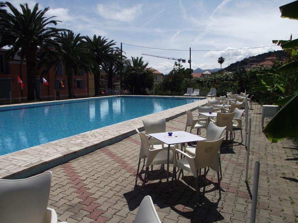 Il Borgo Degli Ulivi Resort Pietra Ligure Exterior foto